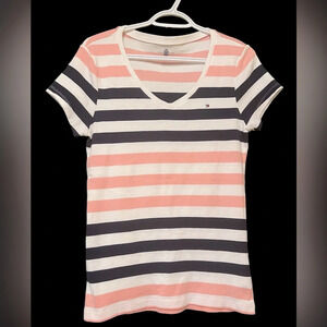 Size Large Tshirt, Tommy Hilfiger